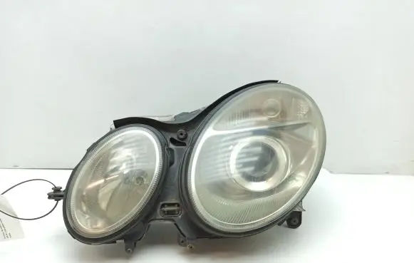 Mercedes-Benz E W211 Headlight/headlamp A0028202426 5DF00827900 74062200