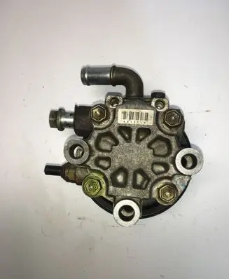 Toyota RAV 4 (XA20) Power steering pump 32100