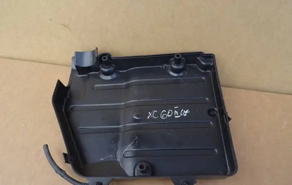 Volvo XC60 Other engine bay part 31657530
