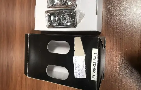 Volkswagen Golf III Front fender indicator light 
