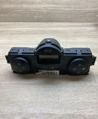 Renault Scenic II - Grand scenic II Climate control unit 8200344841
