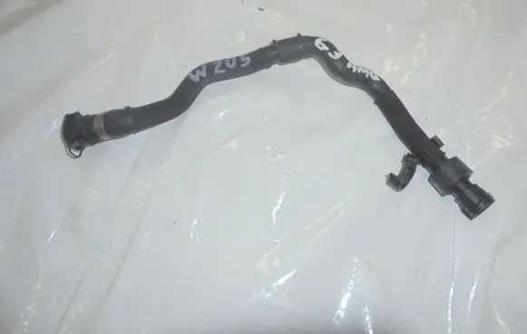 Mercedes-Benz C AMG W205 Engine coolant pipe/hose A2055013391