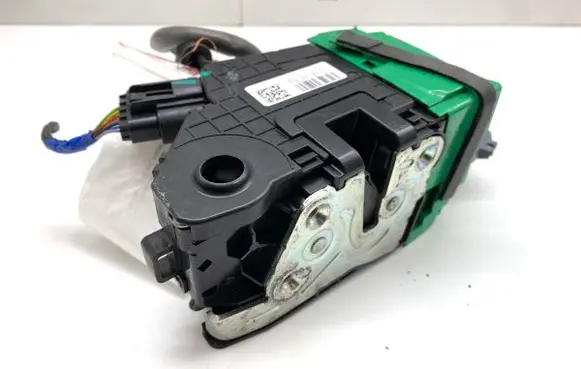 Hyundai i30 Front door lock 81320G3050