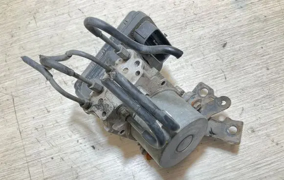 Mazda 6 ABS Pump GAM7437A0 1338004451 K0089
