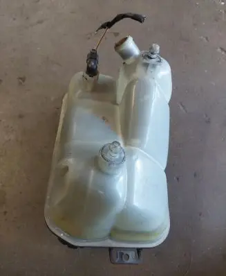 Mercedes-Benz E W211 Coolant expansion tank/reservoir A2115000049