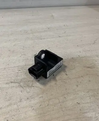 Honda CR-V Airbag deployment crash/impact sensor 77975T2AA011M4