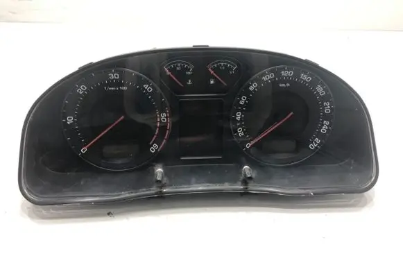 Speedometer (instrument cluster)