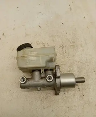 Mercedes-Benz B W245 Master brake cylinder A1694300202