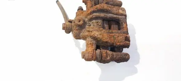 Honda CR-V Rear brake caliper