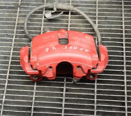 Volkswagen Jetta VI Front brake caliper