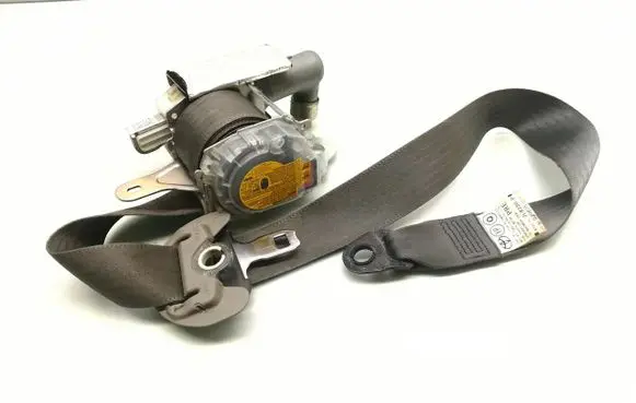 Toyota Prius (XW20) Front seatbelt 7L8230-P 020225