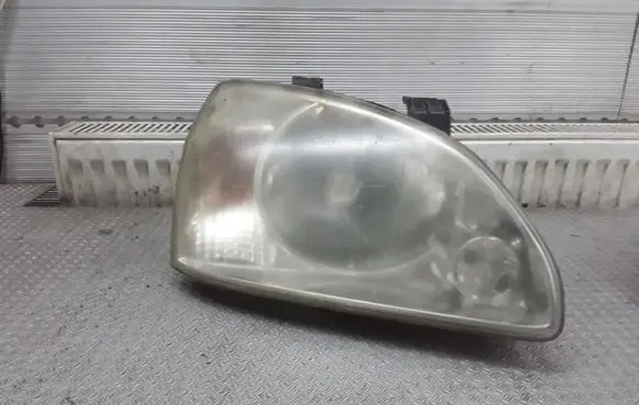 KIA Carens I Headlight/headlamp