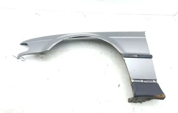 BMW 7 E38 Fender