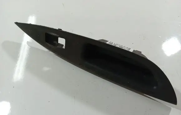 Mazda 6 Front door window switch trim GJ6A685L1 GJ6A-685L1