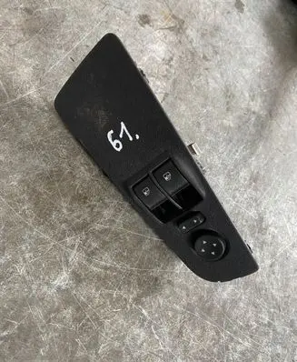 Ford Mondeo Mk III Electric window control switch PA6GF30