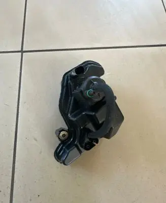 BMW 3 G20 G21 Turbo system vacuum part 8581292