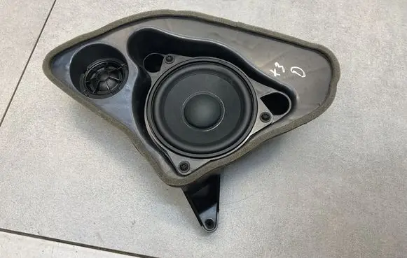 BMW X3M F97 Headliner speaker 6811962 6812104