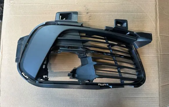 Peugeot 308 Front bumper lower grill AA38255582 087768660 786890