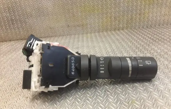 Nissan Murano Z50 Wiper speed switch 