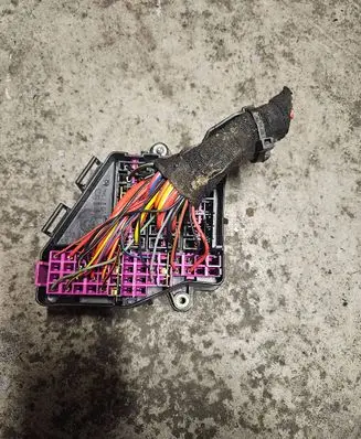 Audi A4 S4 B6 8E 8H Fuse box set 8D2941824