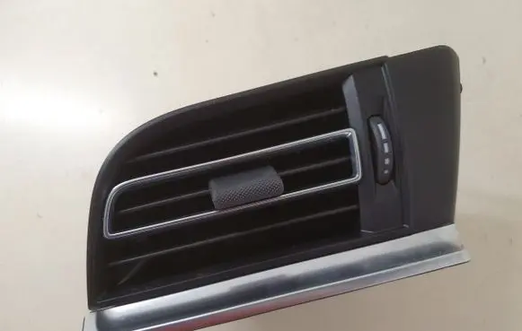 Porsche Macan (95B) Dashboard side air vent grill/cover trim 95B819702J