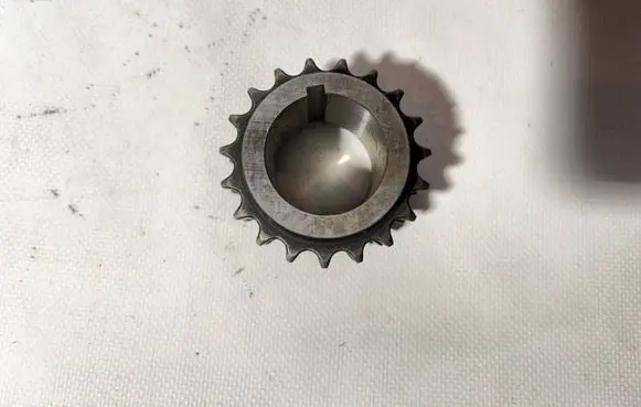 Mercedes-Benz E W124 Crankshaft pulley A1030520003 70700325 80091610
