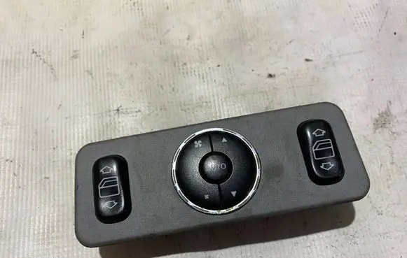 Mercedes-Benz ML W163 Electric window control switch a1638200326 1638200326