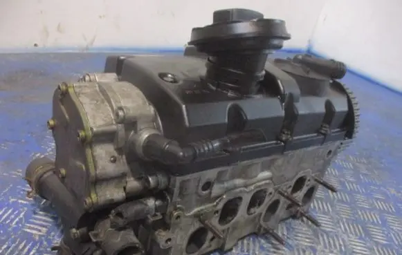 Seat Ibiza III (6L) Engine head 045103373C