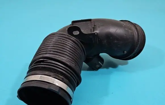 Intercooler hose/pipe