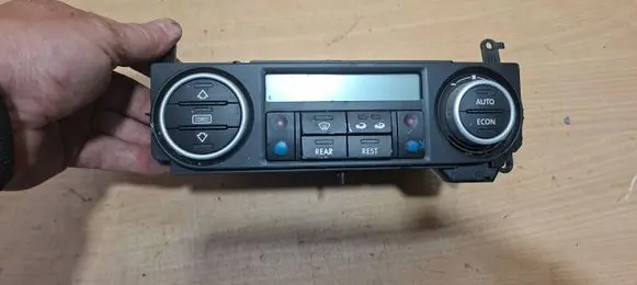 Volkswagen Transporter - Caravelle T5 Climate control/heater control trim 7H5907040B