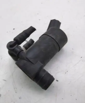 Volvo C30 Windscreen/windshield washer pump