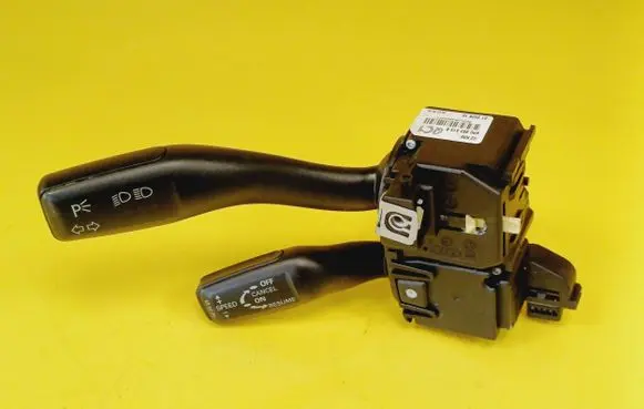 Audi A3 S3 8P Indicator stalk 8P0953513B