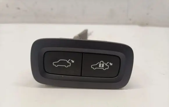 Polestar 2 Tailgate/trunk/boot open switch 31674801