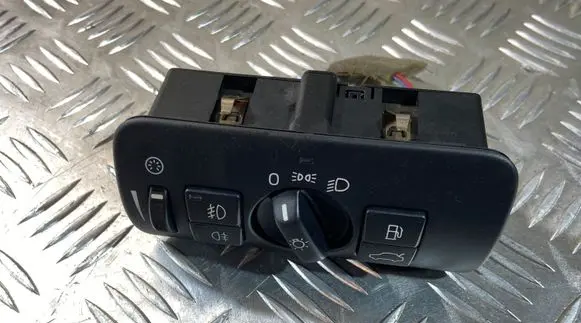 Volvo V70 Light switch 30739434