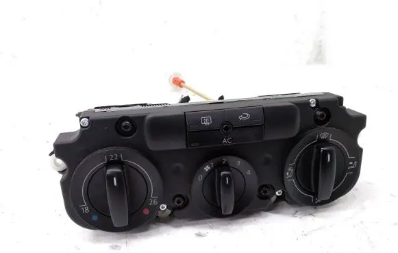 Volkswagen Tiguan Climate control unit 5M2820045A 5HB00932727