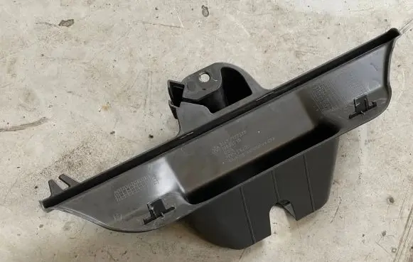 BMW X5 E70 Tailgate/boot lid lock trim 7177378 10834110