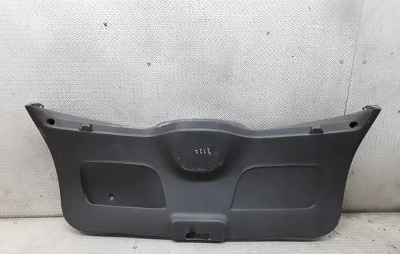 Renault Clio III Tailgate/boot lid cover trim 8200293811