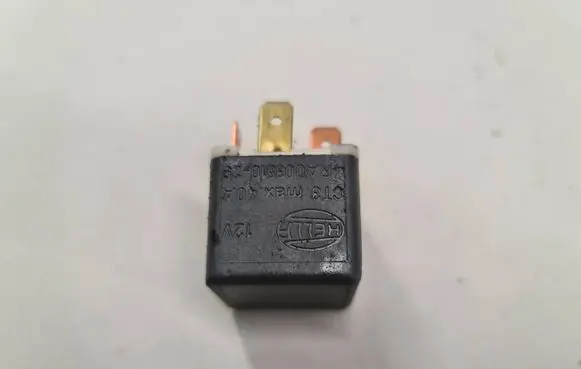 Audi A6 S6 C5 4B Other relay 141951253B