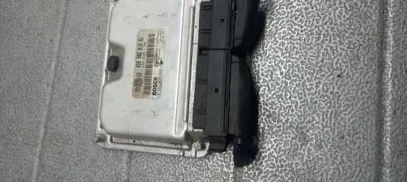 Volkswagen PASSAT B5.5 Engine control unit/module ECU