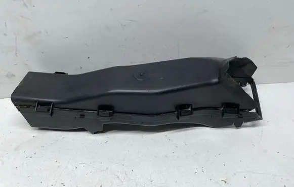 BMW X6 E71 Air intake duct part 10834110