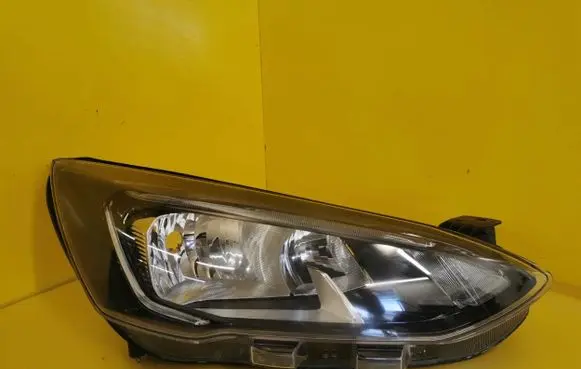 Ford Focus Headlight/headlamp MX7B-13E014-CC