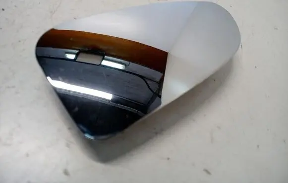 Renault Master III Wing mirror glass 7701058200