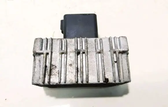 Opel Zafira A Glow plug pre-heat relay 09132691 51299008