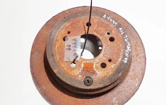 Honda CR-V Rear brake disc neventiliuojamas