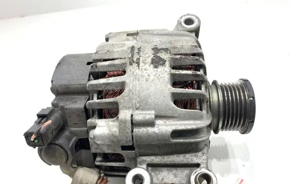 Peugeot 3008 I Generator/alternator V757651380