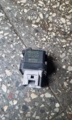 Toyota Corolla E120 E130 Glow plug pre-heat relay 2861067010 1567000671