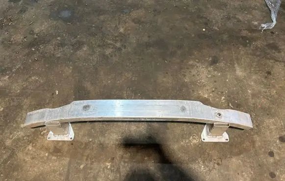 Jeep Cherokee Front bumper cross member 078AB 63015A 1301552756