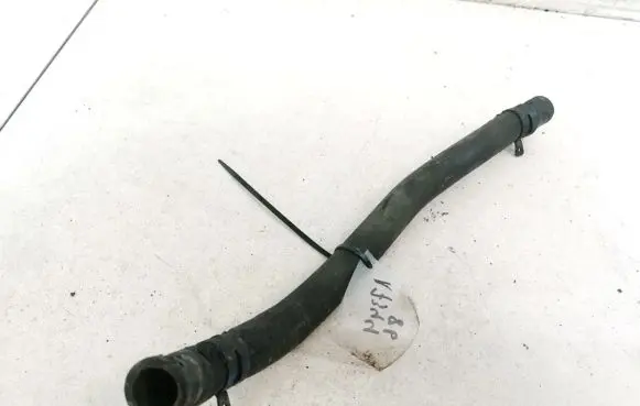 Volkswagen Jetta II Engine coolant pipe/hose
