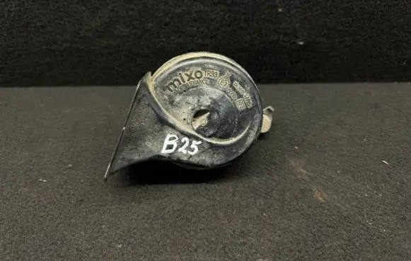 Volkswagen Golf IV Horn signal