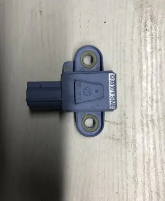 Volkswagen Tiguan Airbag deployment crash/impact sensor 1K0955557A